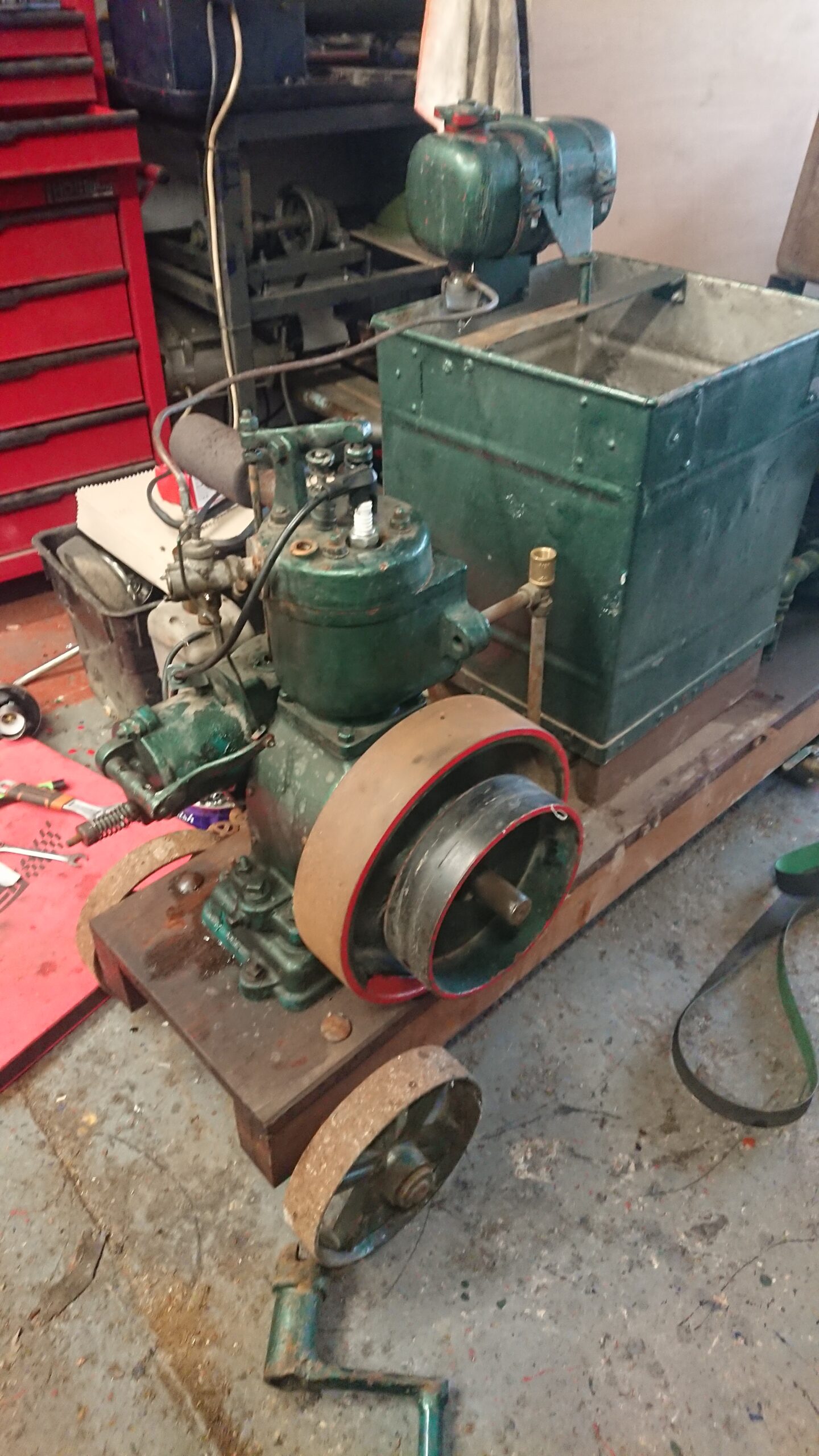 Hartop Vertical Petrol Engine and Goodwin water pump - Vintage Engine Enthusiast
