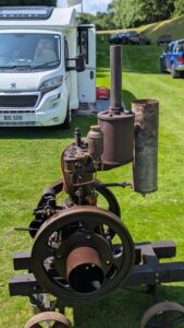 French Japy Vertical Stationary Engine - Bicton Park Botanical Gardens – Fathers Day Steam and Vintage Weekend - Vintage Engine Enthusiast