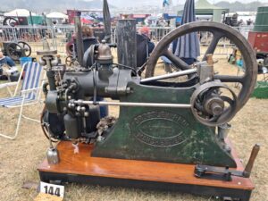 Welland Steam Rally - Crossley Gas Engine - Vintage Engine Enthusiast