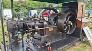 Strumpshaw Steam Rally - Hornsby Oil Engine - Vintage Engine Enthusiast