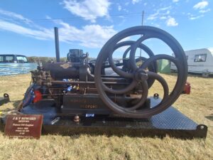 Haddenham Steam Rally - Howard Oil Engine - Vintage Engine Enthusiast