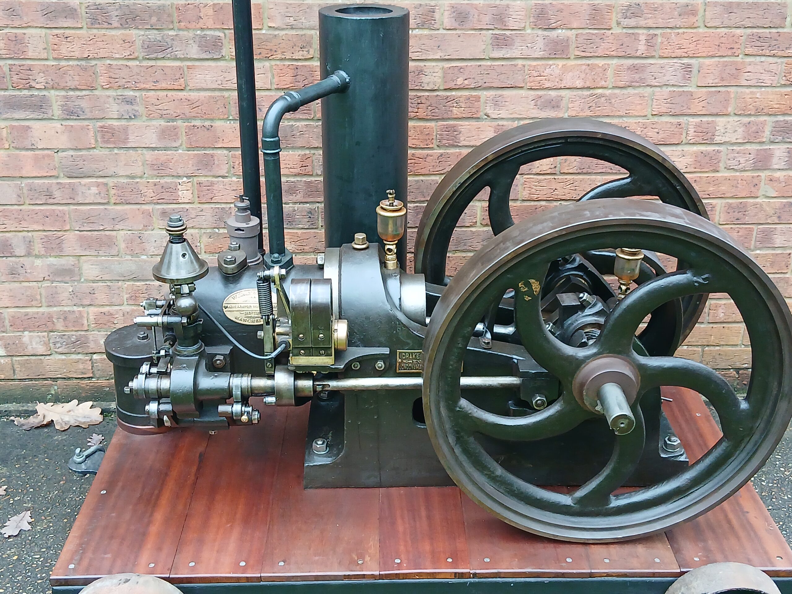 W. J. Bates Gas Engine - Vintage Engine Enthusiast
